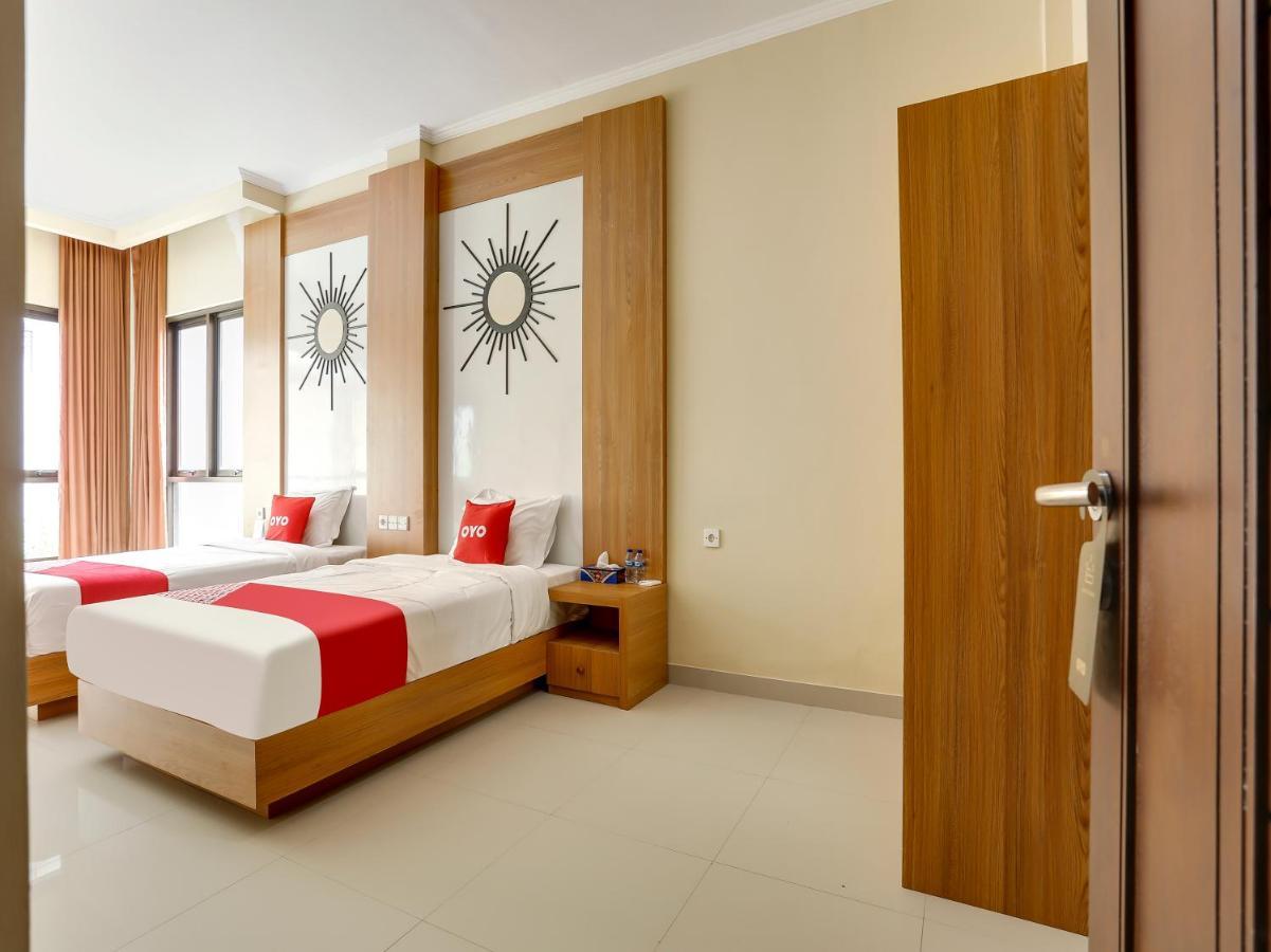 Oyo Flagship 90966 Moreno Homestay Hotel