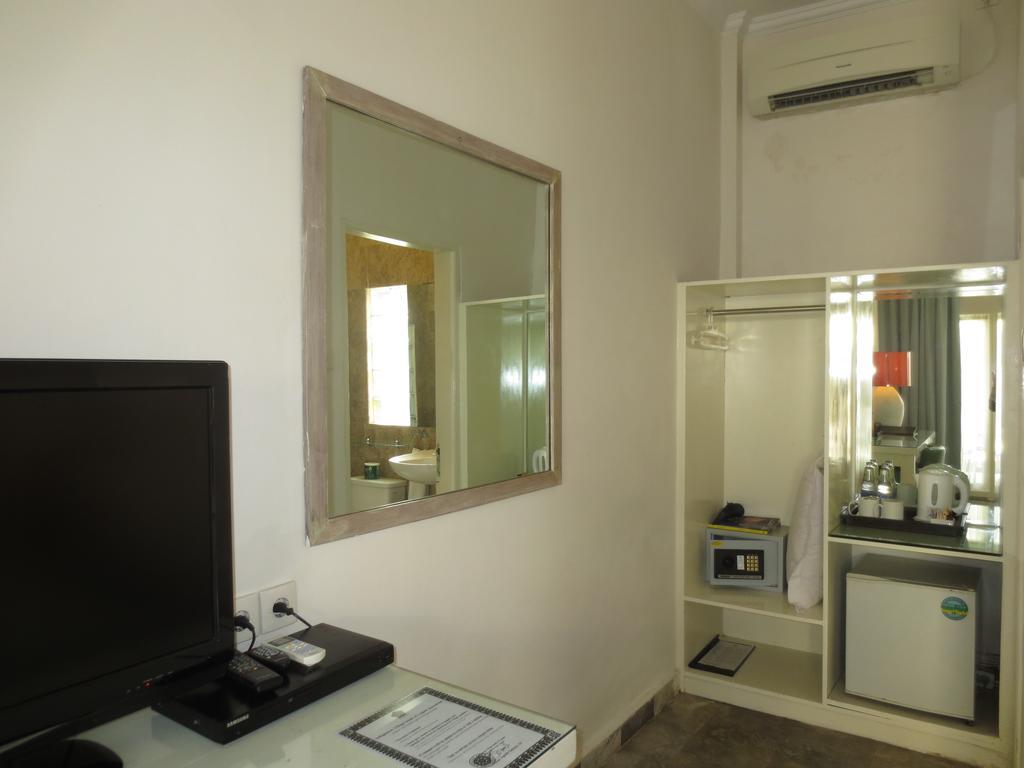 Hotel Bali Court &