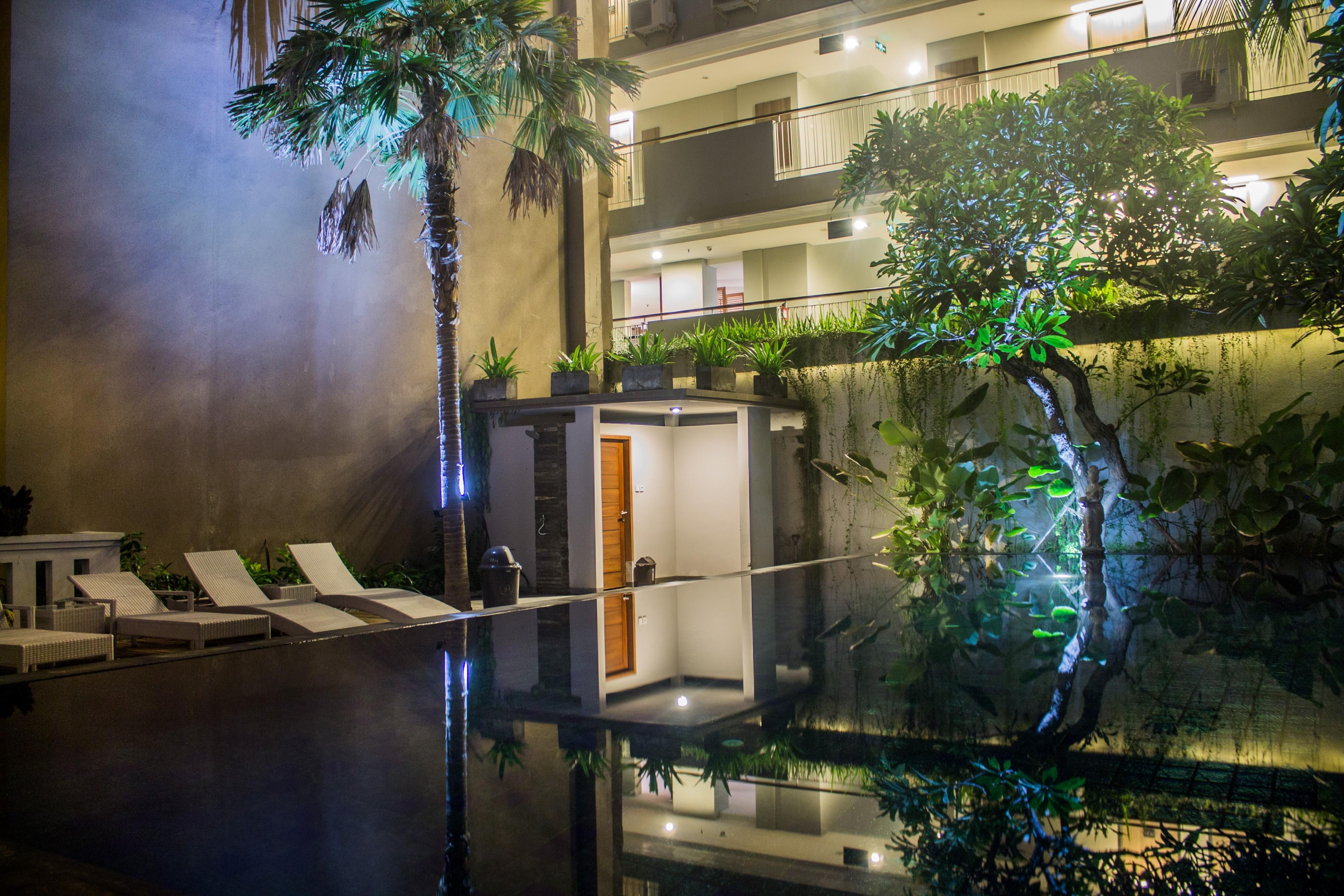 Transera Kamini Hotel Legian (Bali)