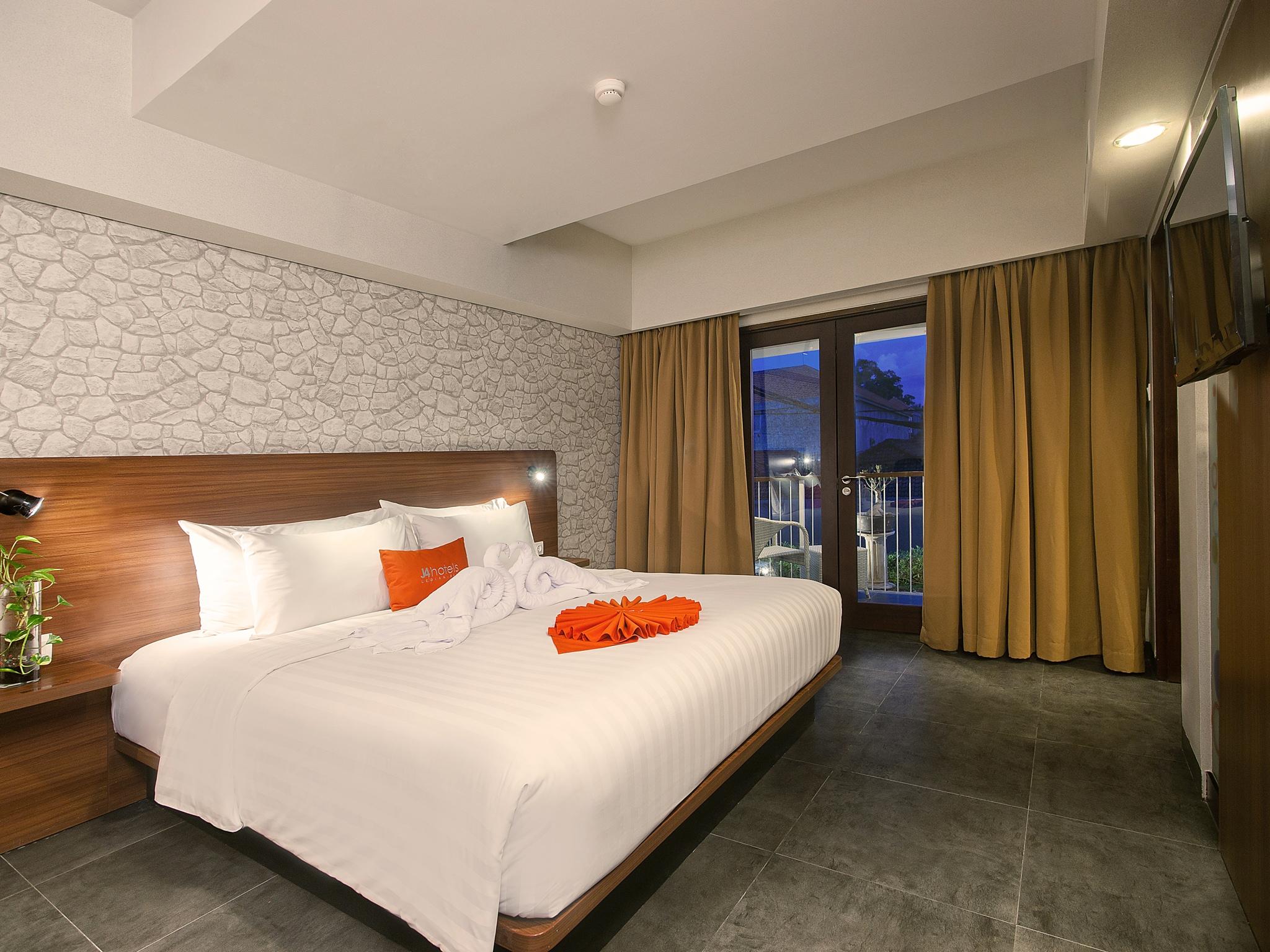J4 4* Legian (Bali)