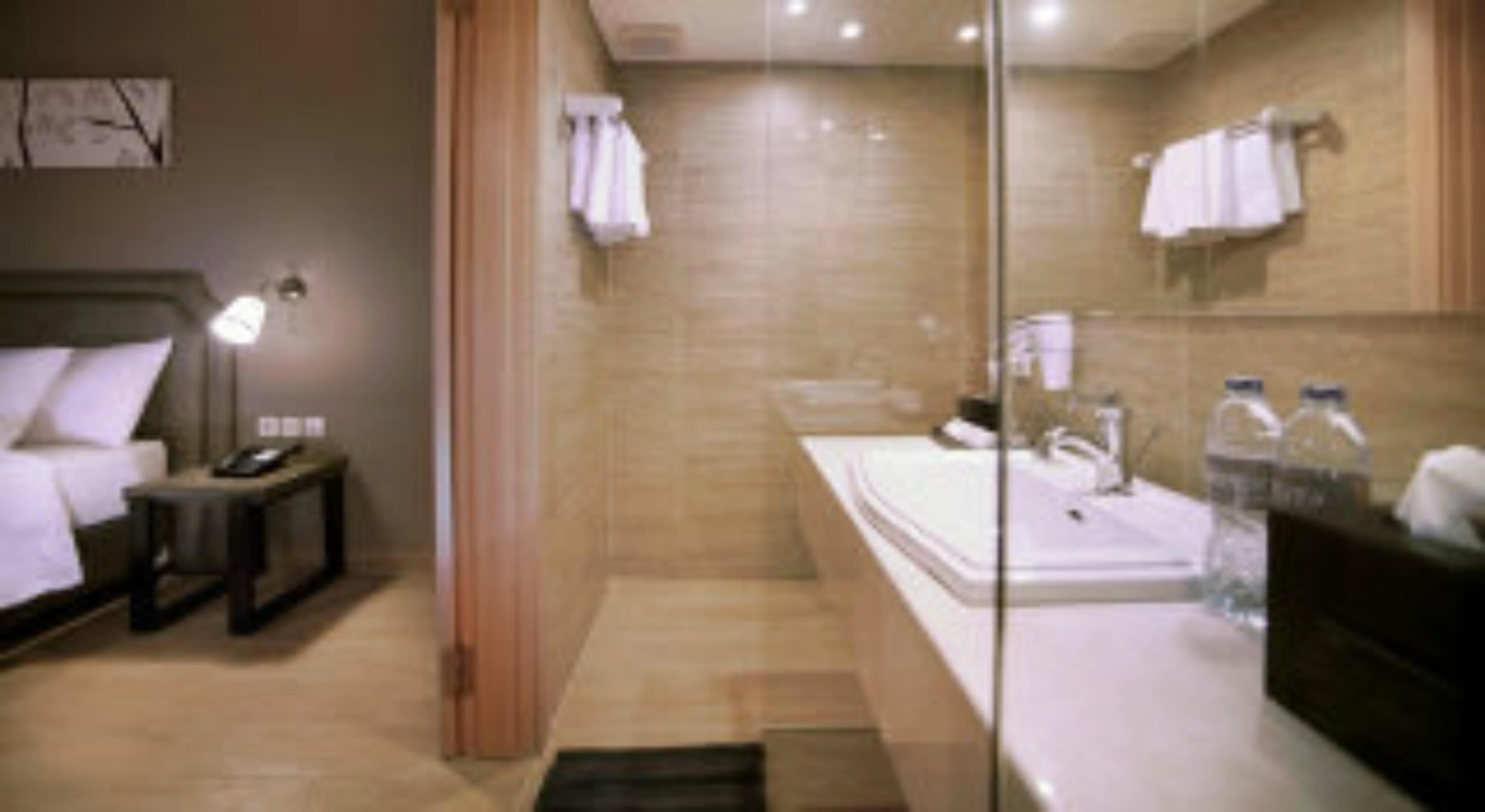 Harper Kuta By Aston Hotel