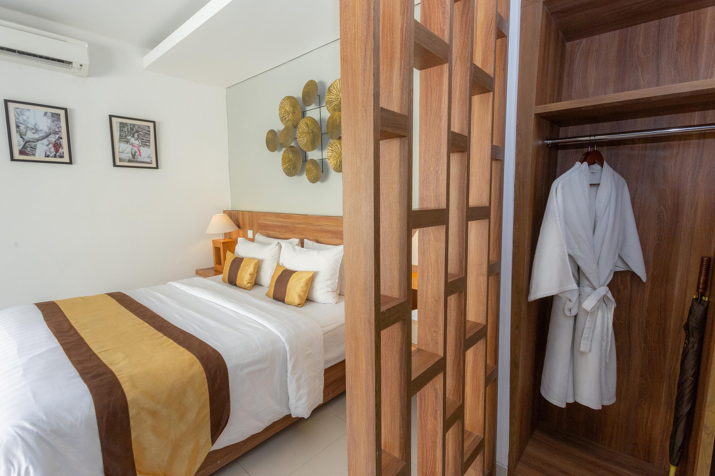 The Sakaye & Legian (Bali)