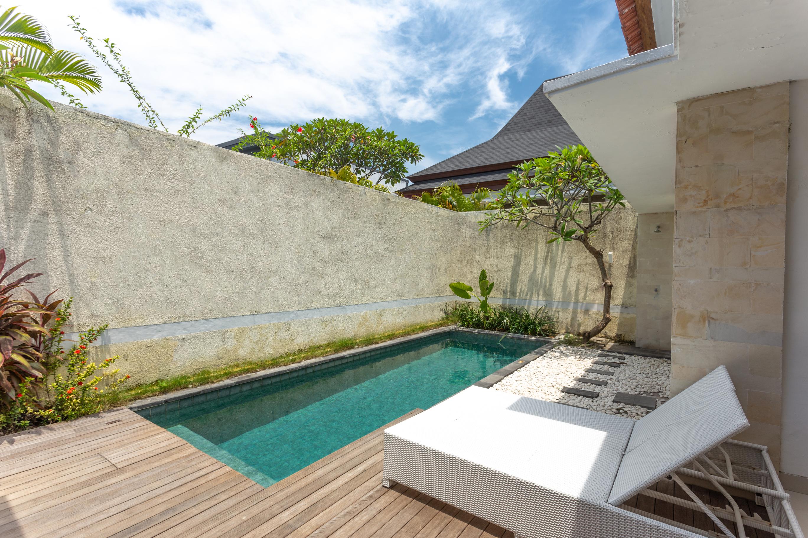 The Sakaye & Villa Legian (Bali)