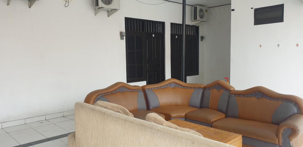 Oyo 90990 Surya Hotel Legian (Bali)