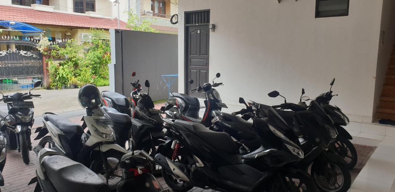 Oyo 90990 Surya Hotel Legian (Bali)