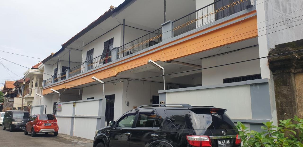 Oyo 90990 Surya Hotel 2*