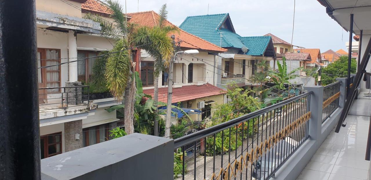 Oyo 90990 Surya 2* Legian (Bali)