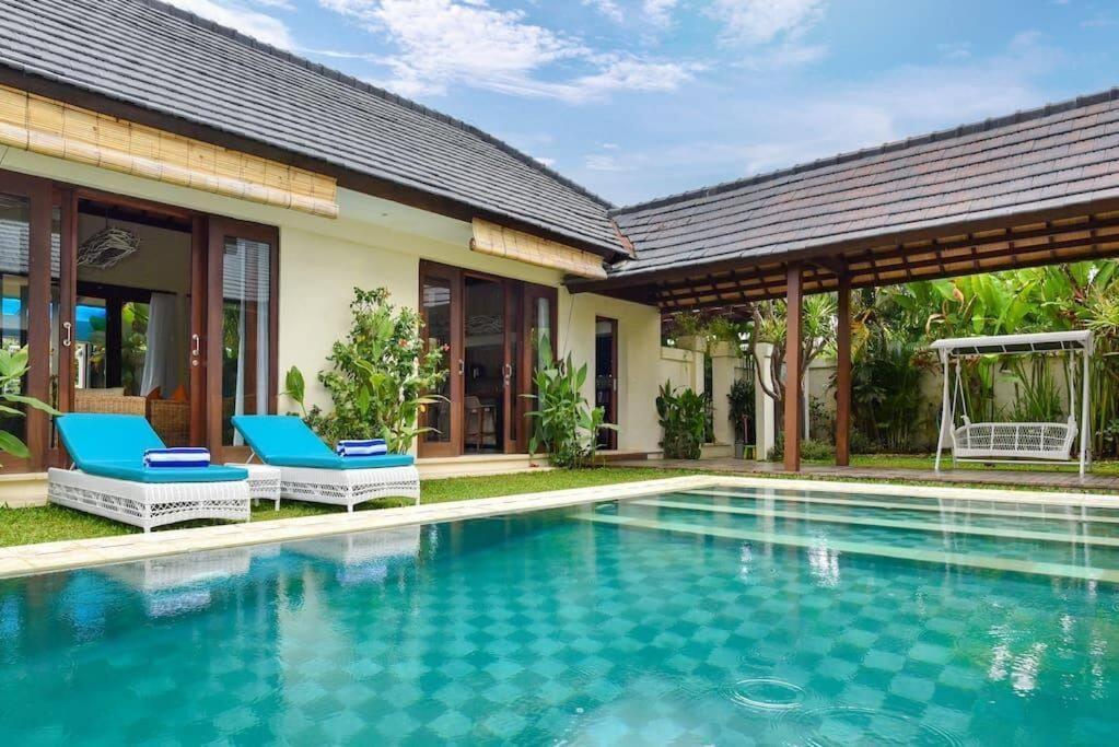Intan * Legian (Bali)