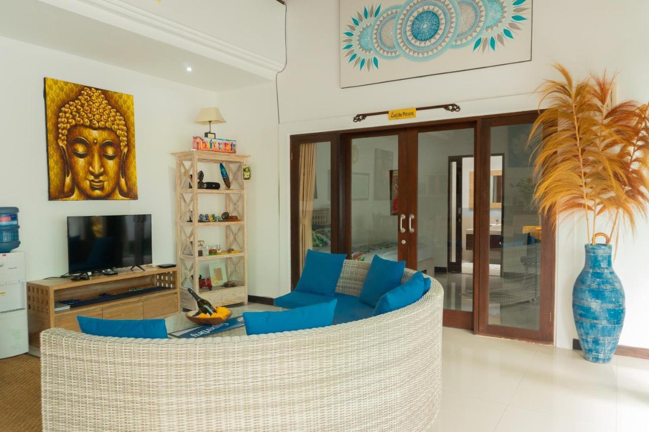 Wyanna * Legian