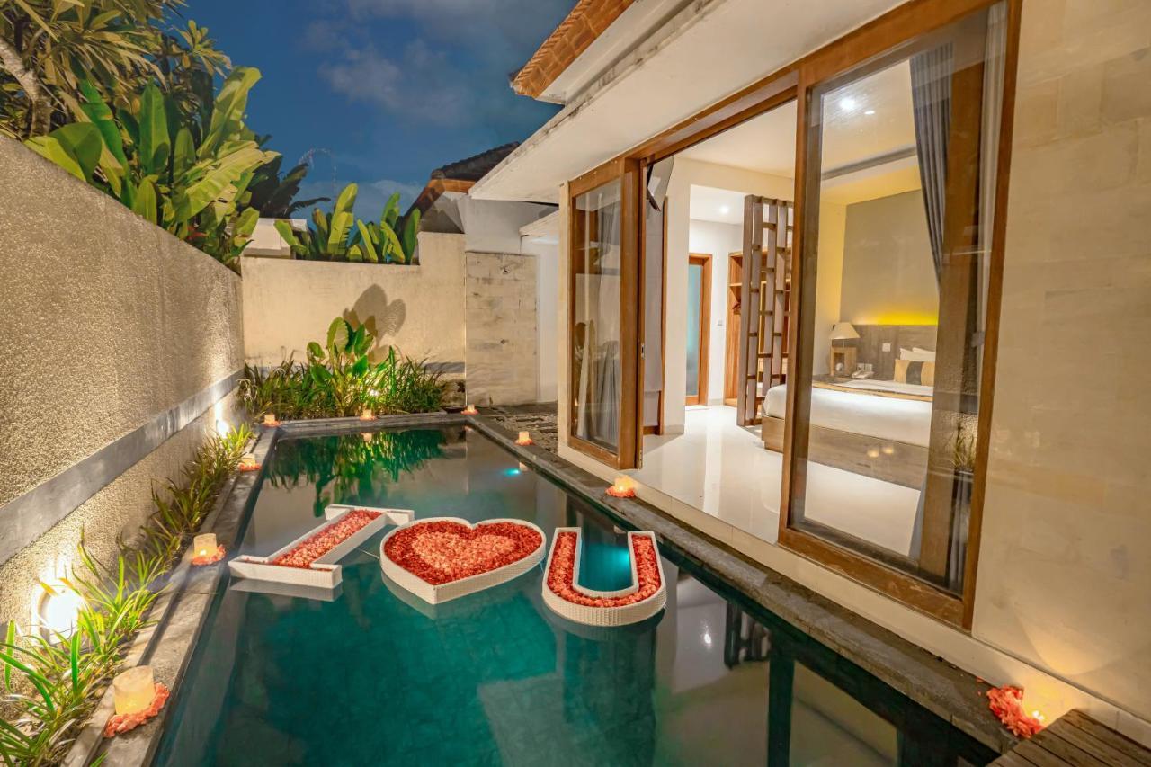 The Sakaye & Villa Legian (Bali)