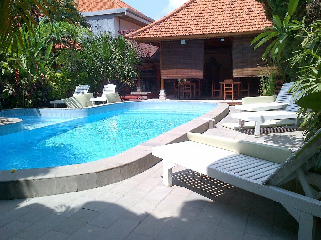 Adus Casa de hóspedes Legian