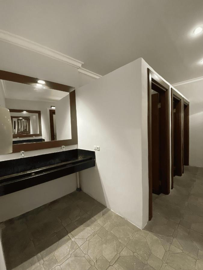 Mirah Hostel