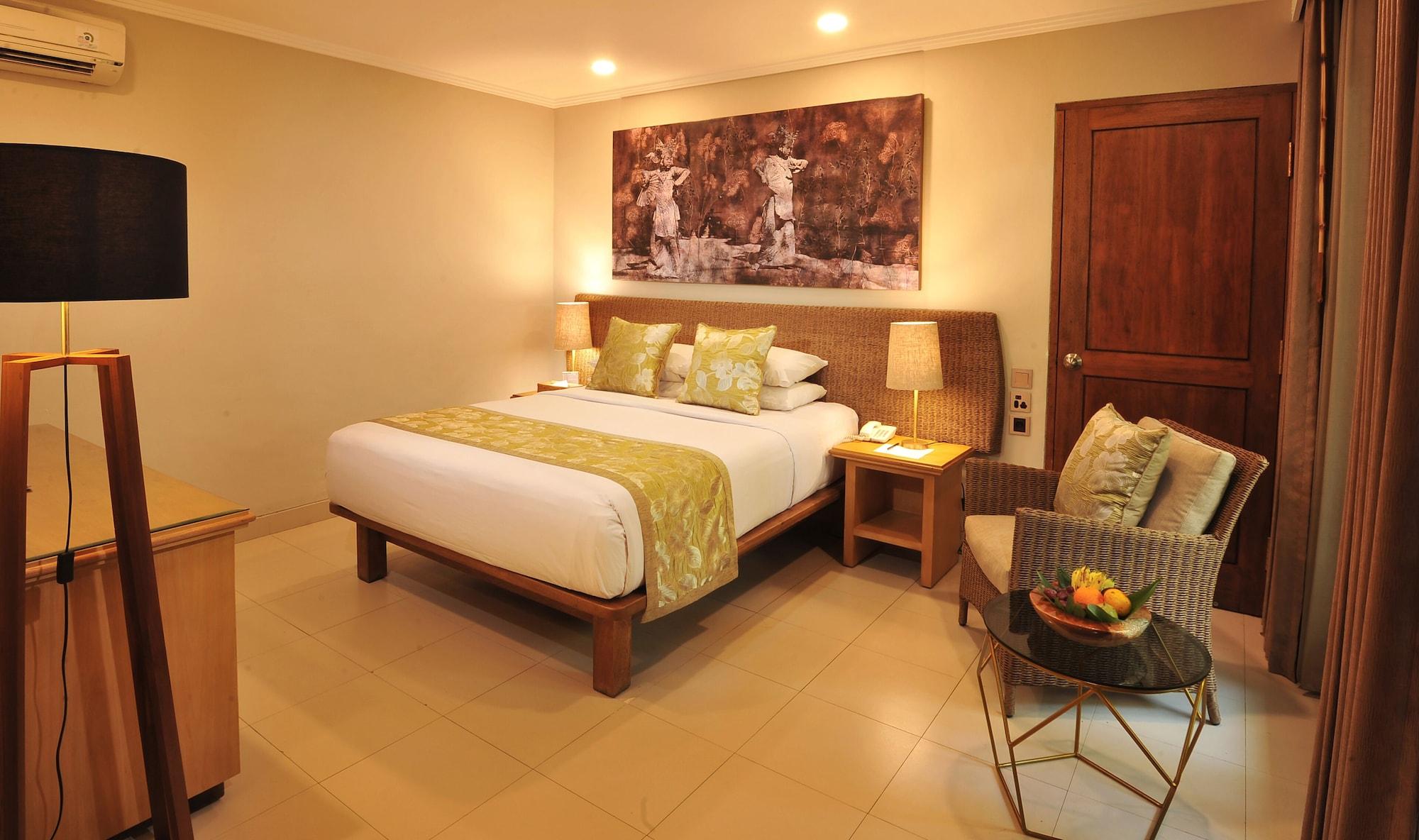 Puri Raja Hotel 4*