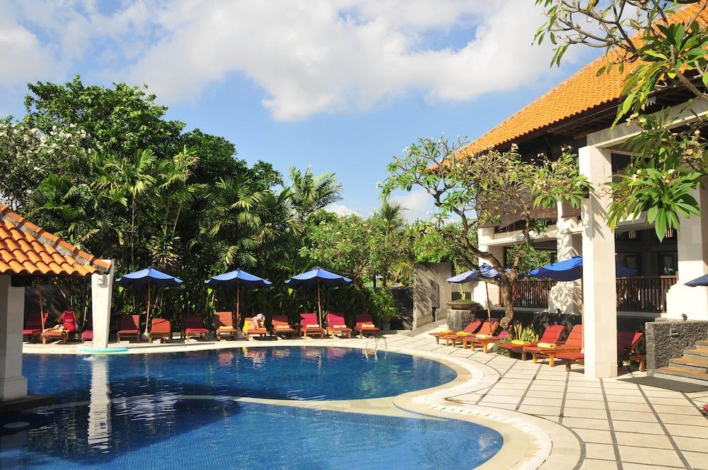 Puri Raja Hotel