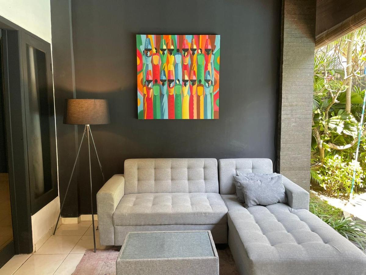 Lanikki 3 Bedrooms 4 Bathrooms Seminyak *