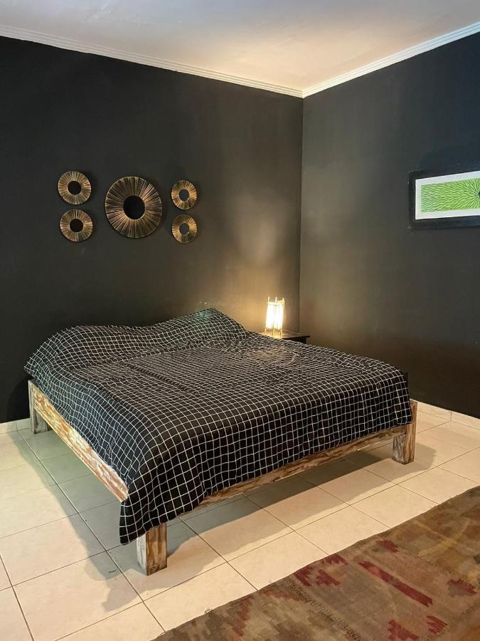 Lanikki 3 Bedrooms 4 Bathrooms Seminyak Holiday home
