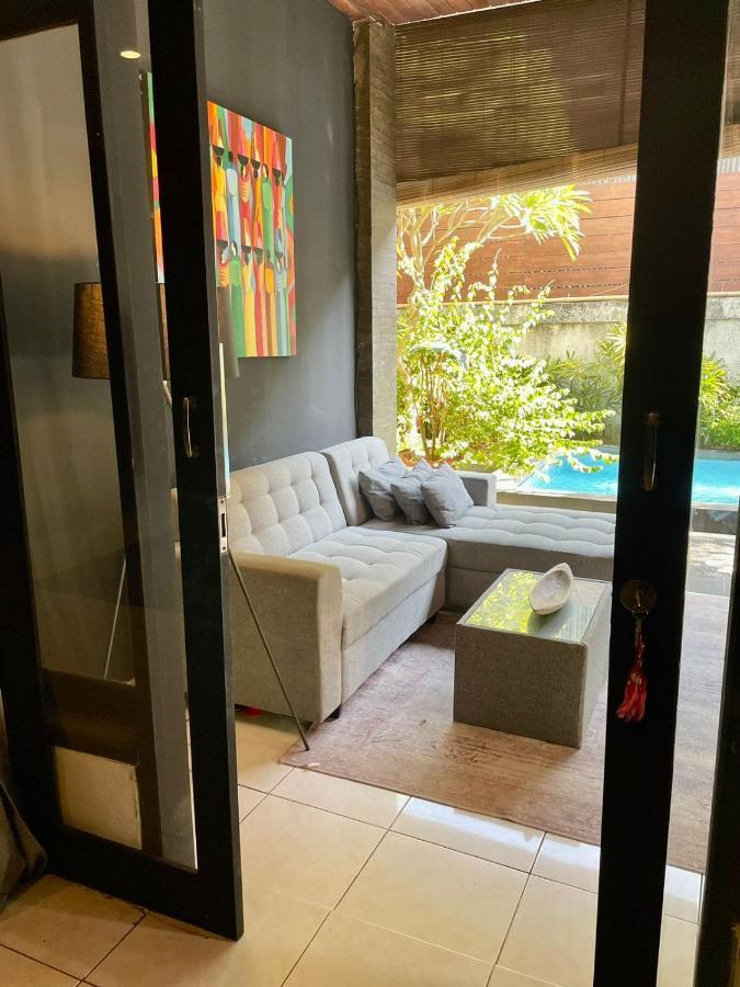 Lanikki 3 Bedrooms 4 Bathrooms Seminyak * Legian (Bali)