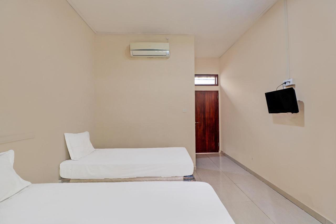 Oyo 92017 Sari Agung 2*