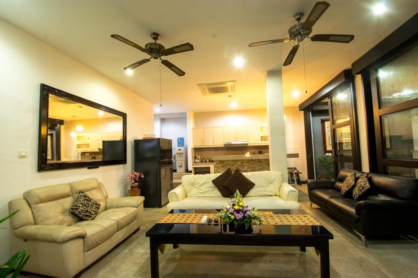 Cinta Buana 1 Villa *