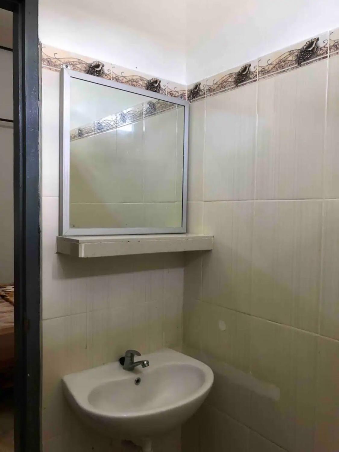 Pili Pili Homestay 6 * Legian (Bali)