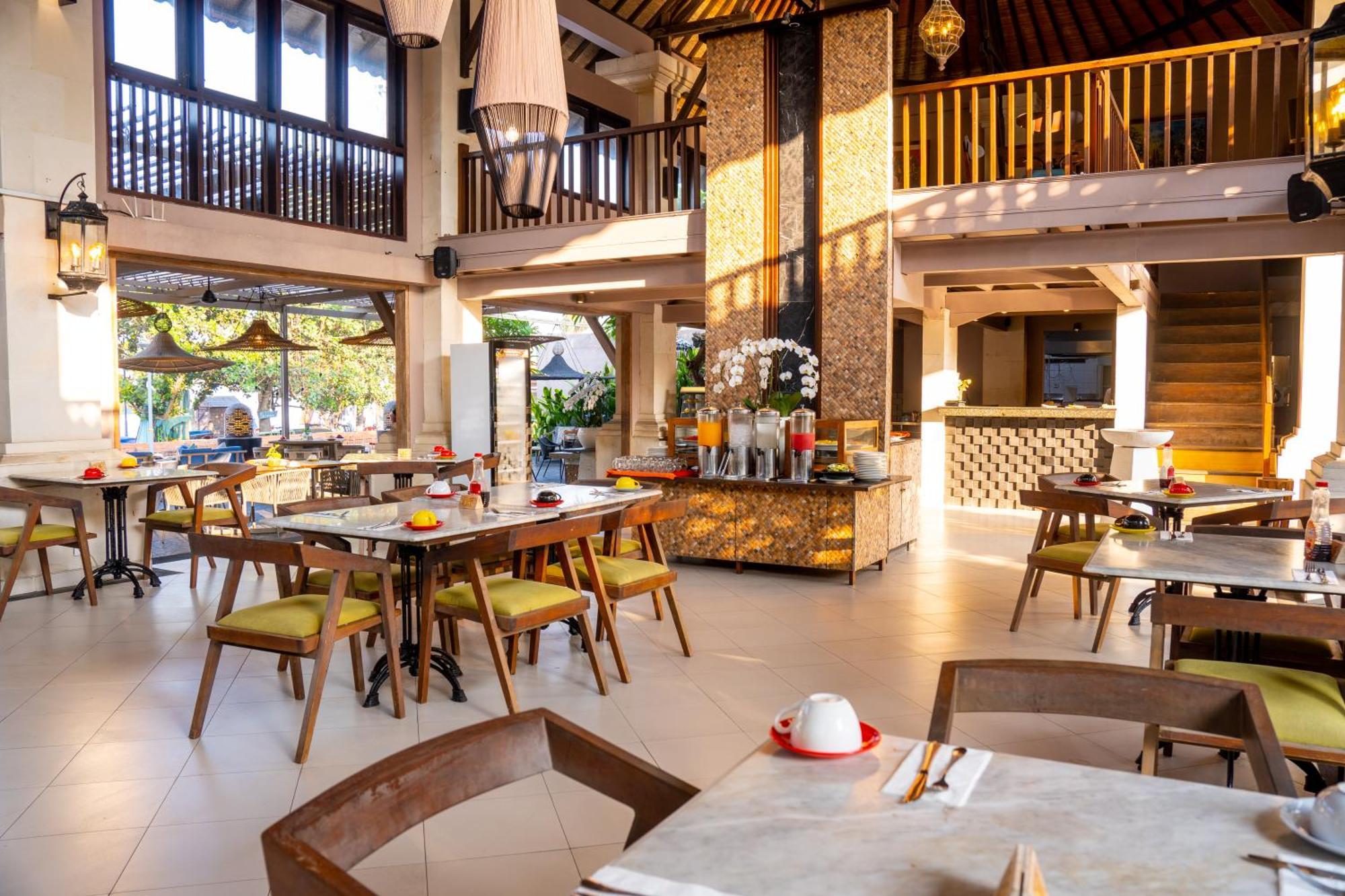 Hotel Puri Raja Legian (Bali)