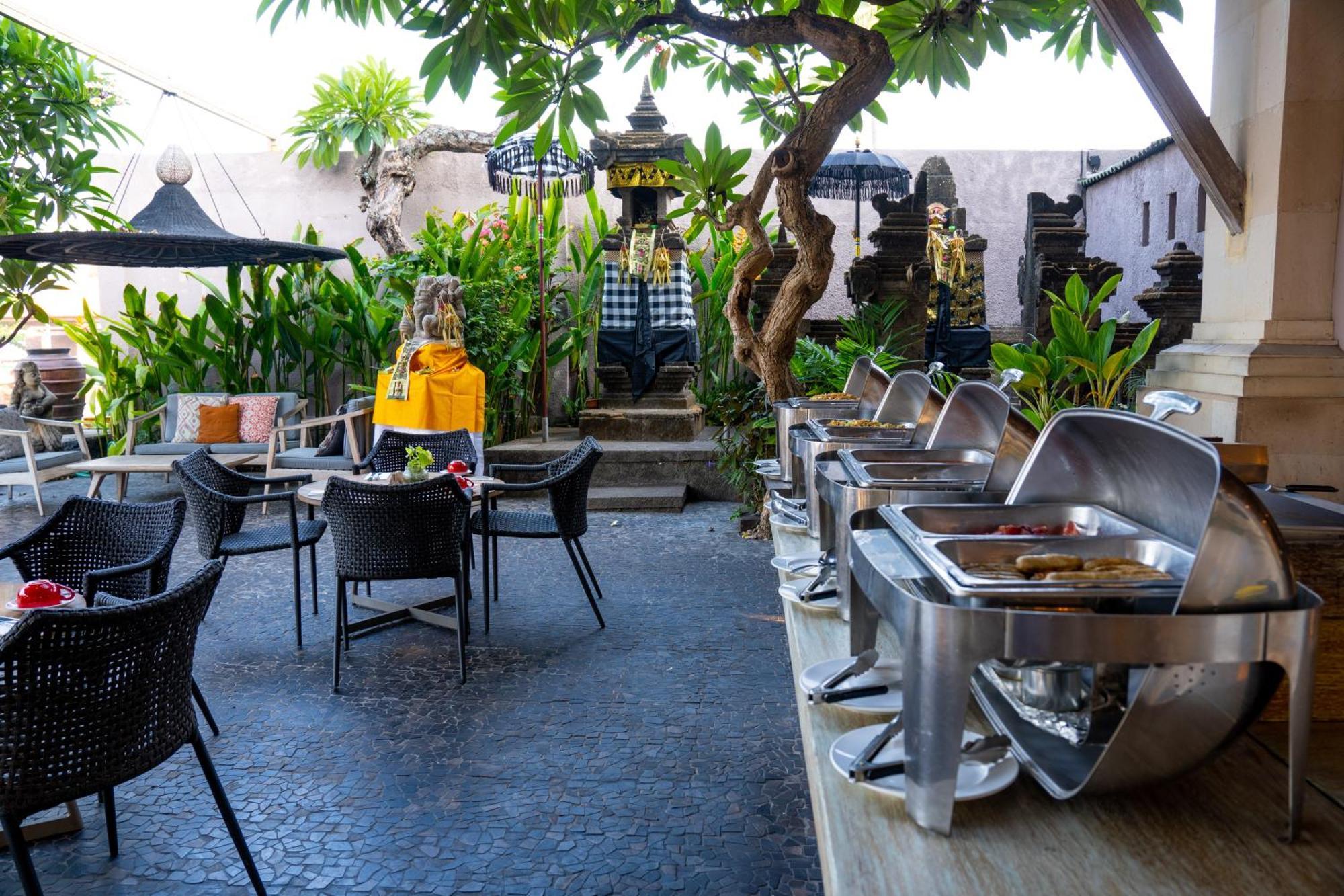 Hotel Puri Raja 4*