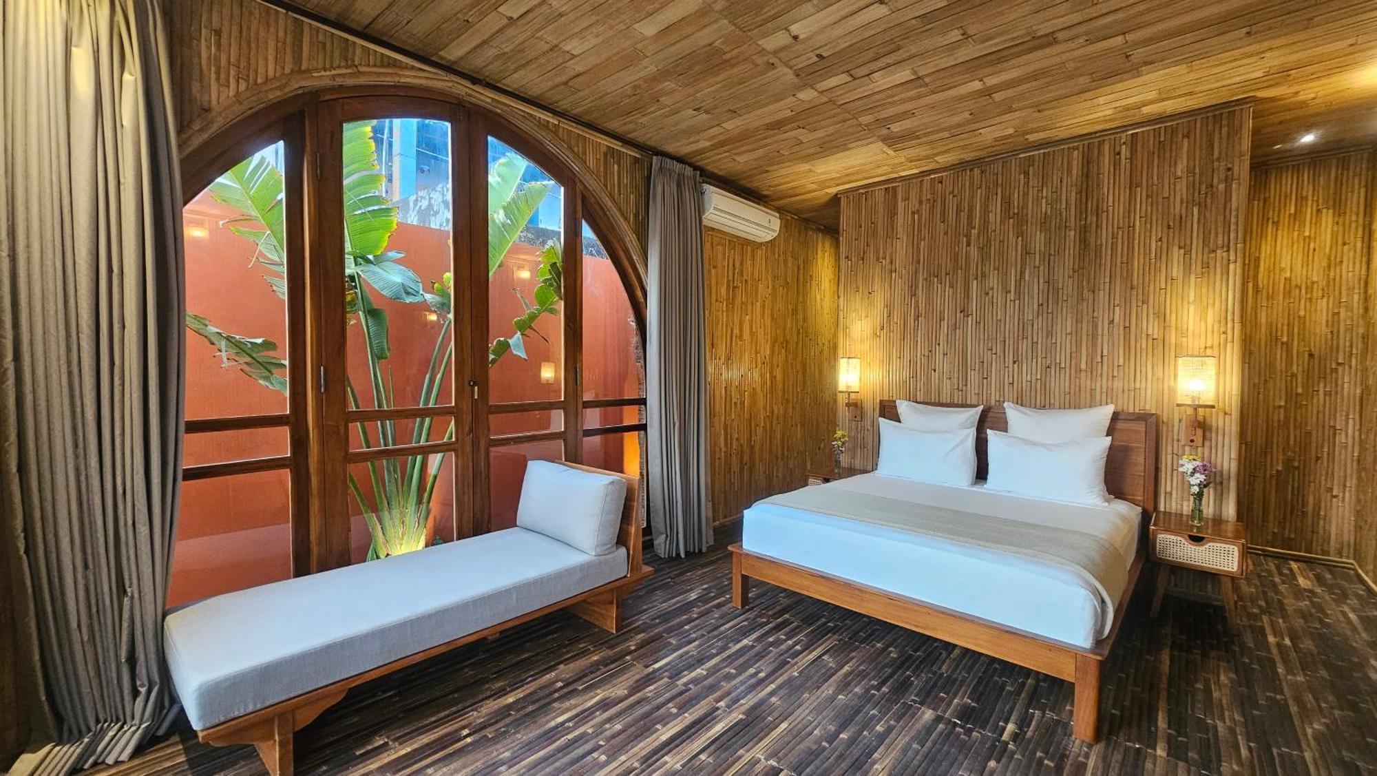 Bamboo Estate *