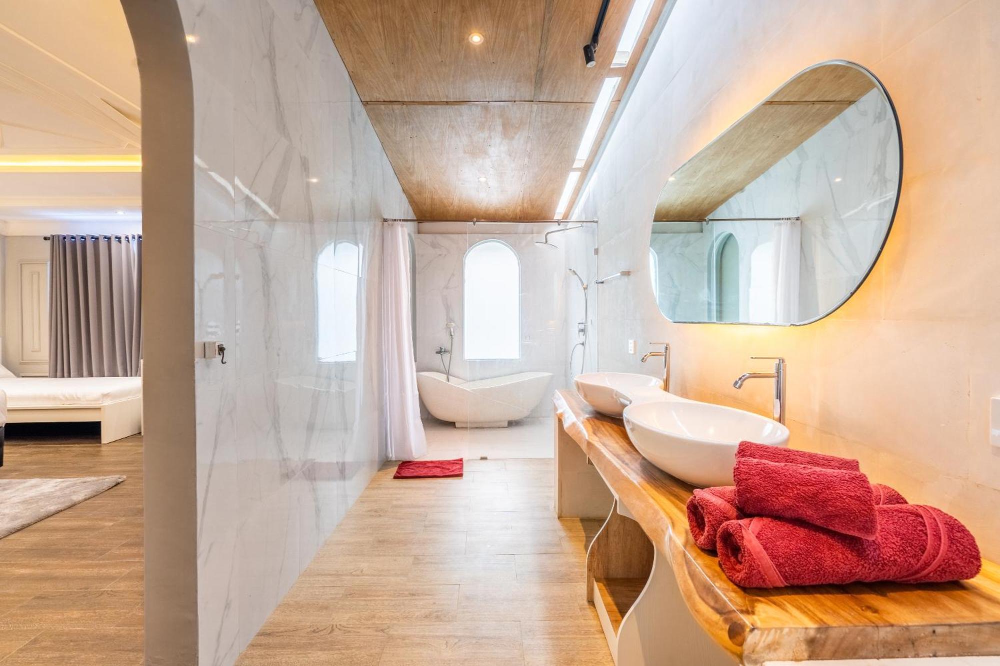 Luxury Belvedere Bali In Seminiak *