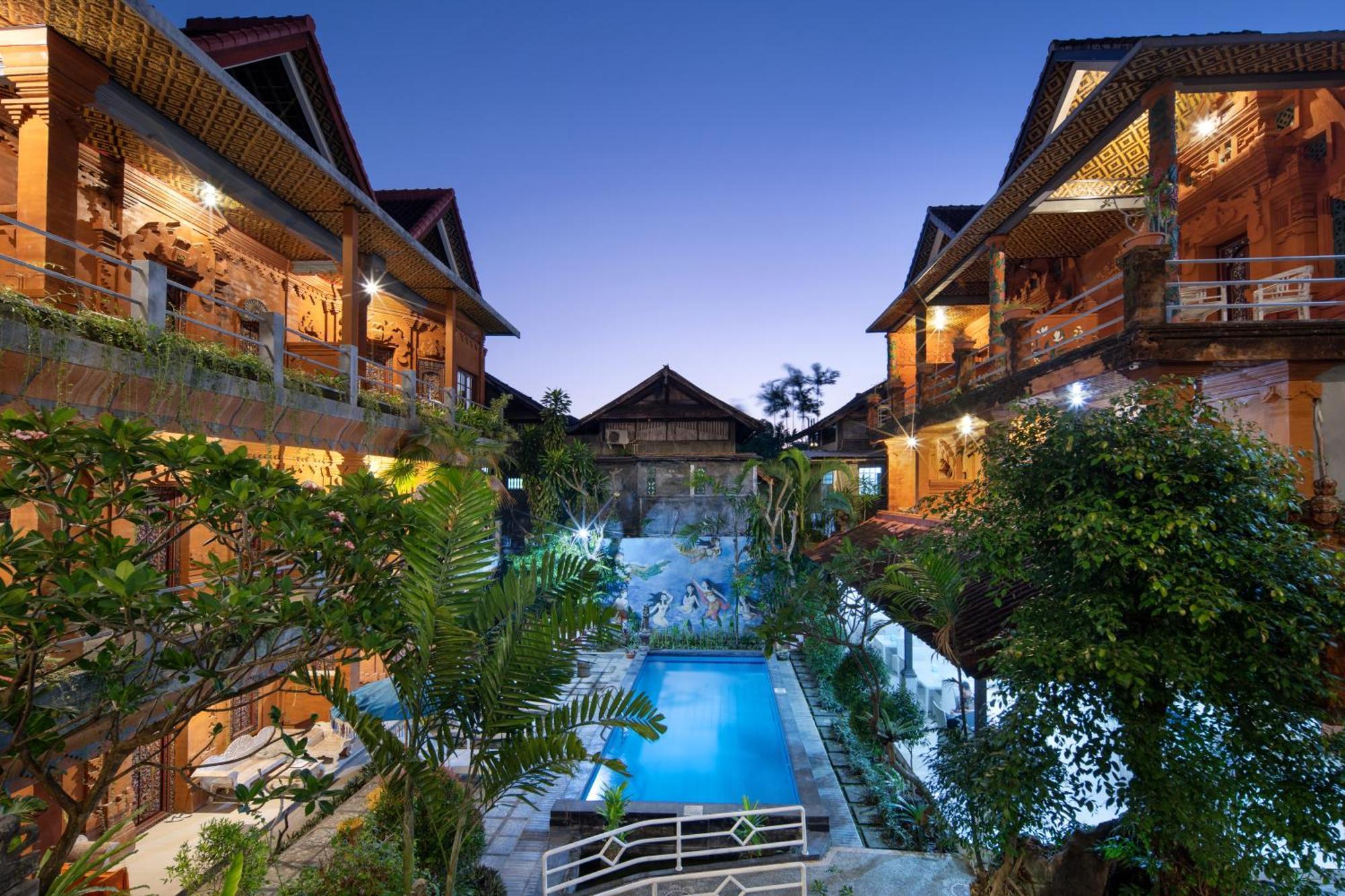 Lumbung Sari Hotel 2*