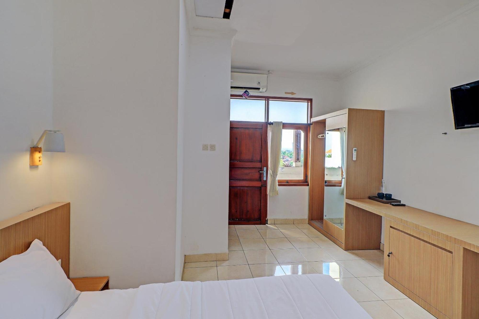 Simalem Hotel
