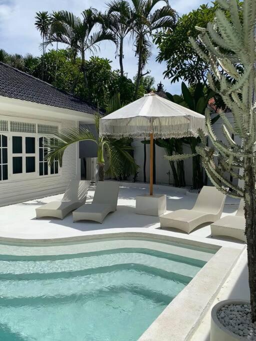 El Nis - - 4 Bedroom - 4 Bathroom - Luxury