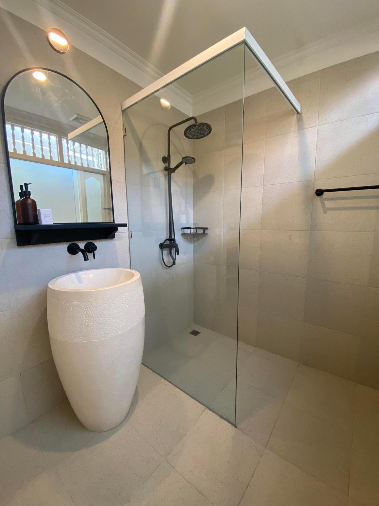 El Nis - - 4 Bedroom - 4 Bathroom - Luxury * Legian (Bali)
