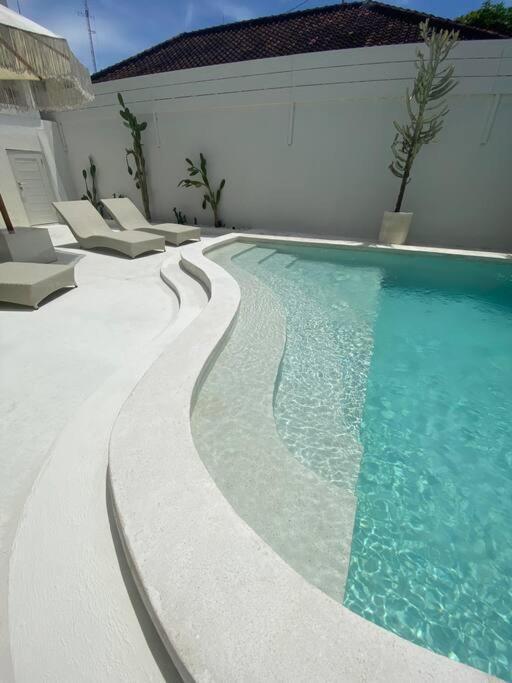 El Nis - - 4 Bedroom - 4 Bathroom - Luxury Villa Legian (Bali)