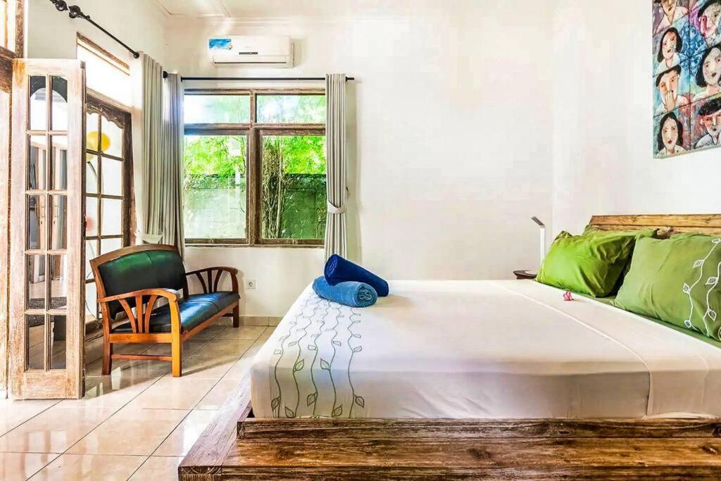 Villa 3 Bedroom Legian (Bali)