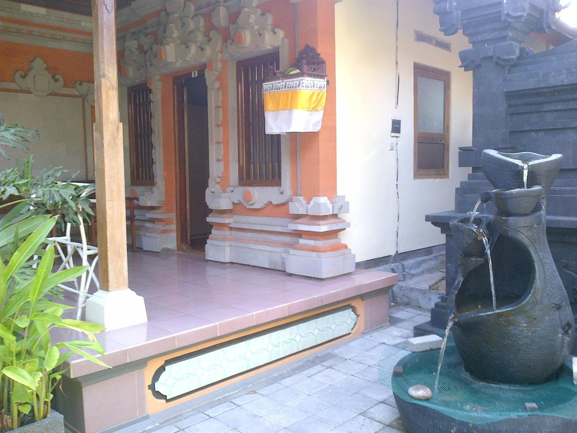 Adus Legian