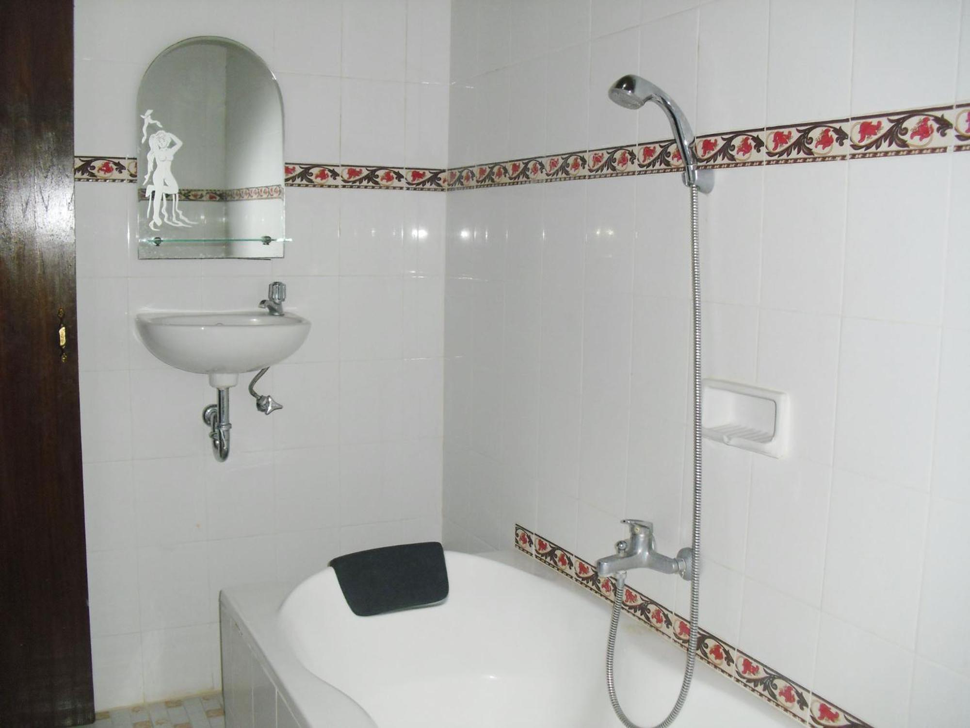 Adus Casa de hóspedes