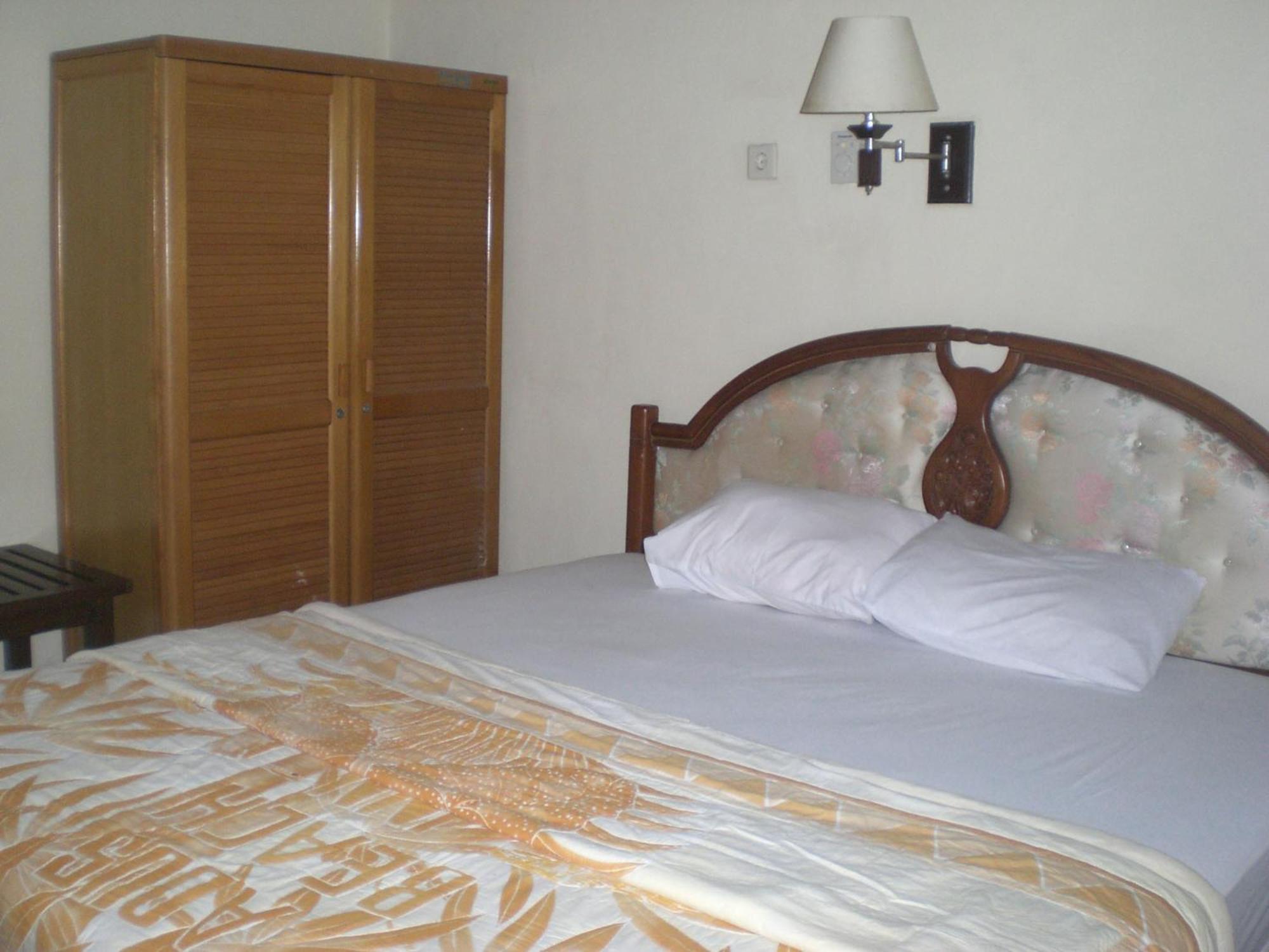 Adus Legian