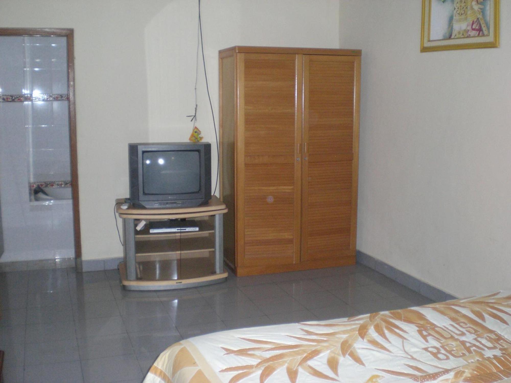 Casa de hóspedes Adus 2*