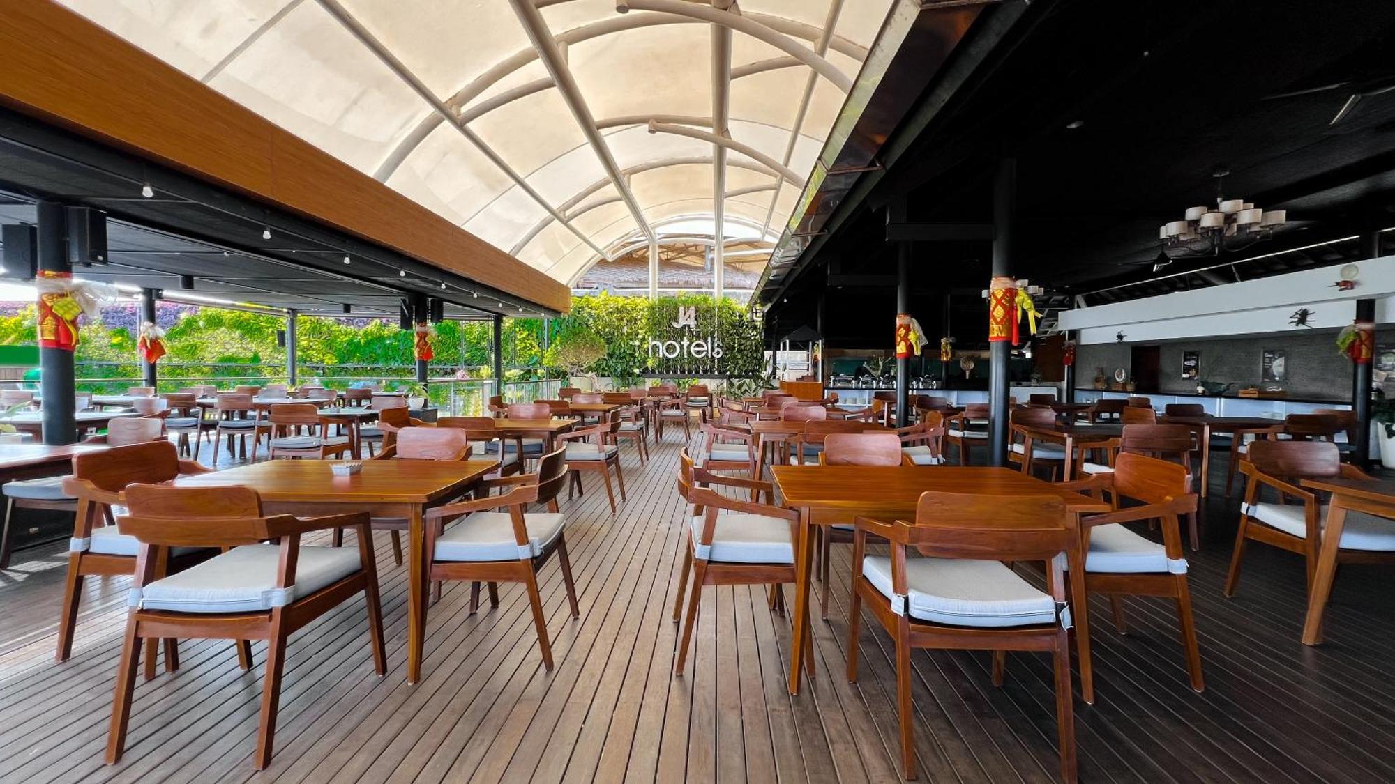 J4 4* Legian (Bali)