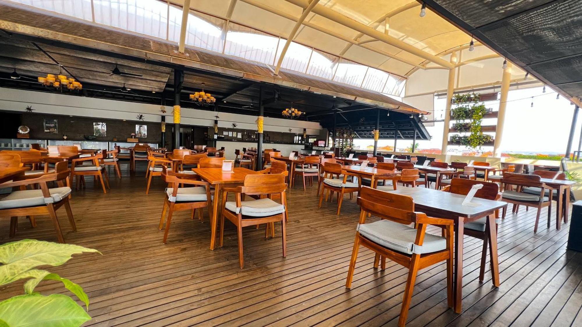 J4 Hotel Legian (Bali)