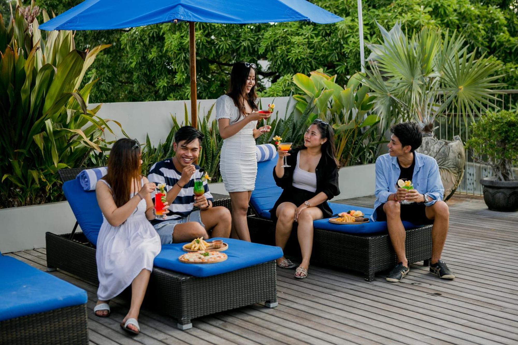 Hotel J4 Legian (Bali)