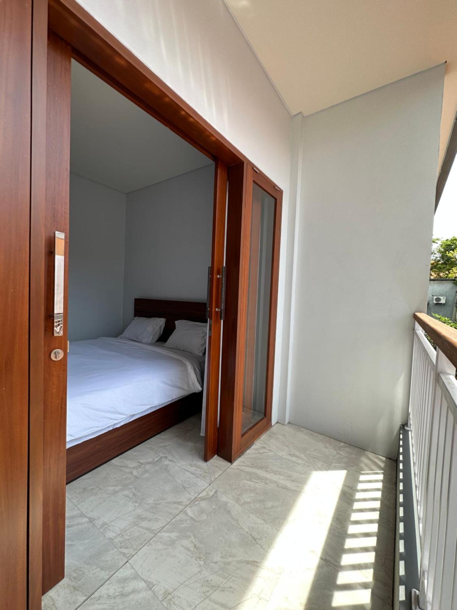 Dukuh Segara Guest house *