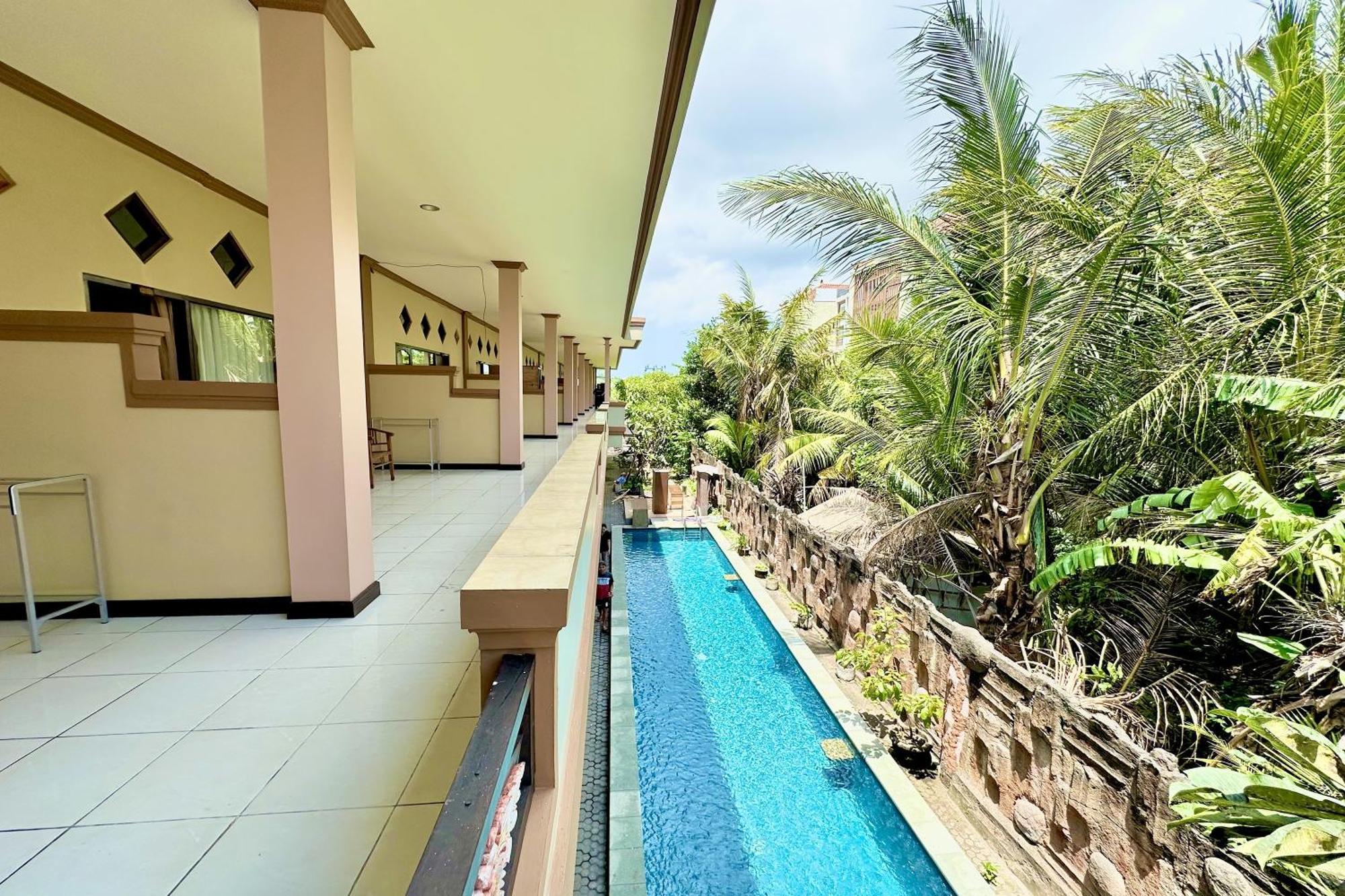 Taxa Raya Legian (Bali)
