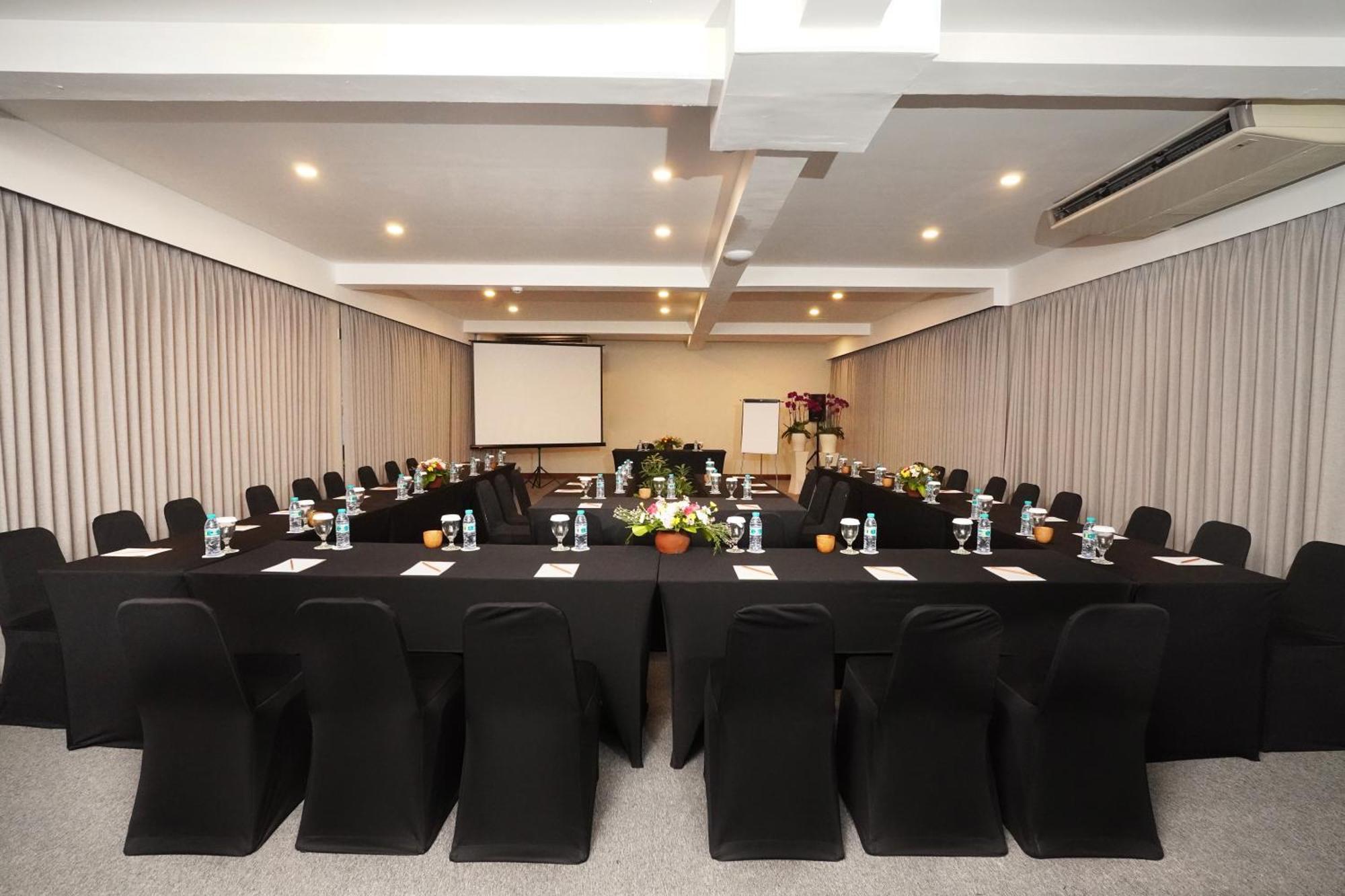 Furamaxclusive Ocean Seminyak Bali Hotel