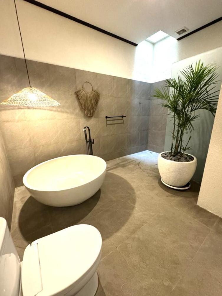 Cucu - - 3 Bedroom Villa Legian (Bali)