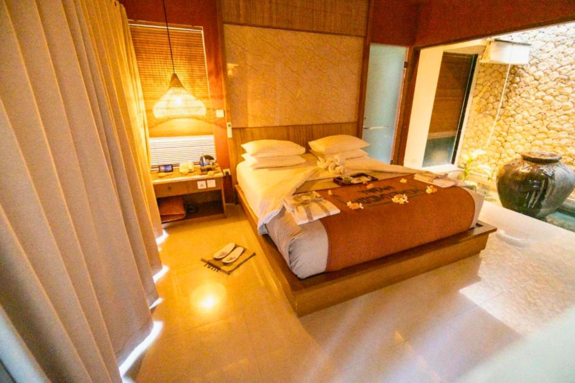Sadawira 1 Bedroom Private Pool & Bathtub Zn168 Legian (Bali)