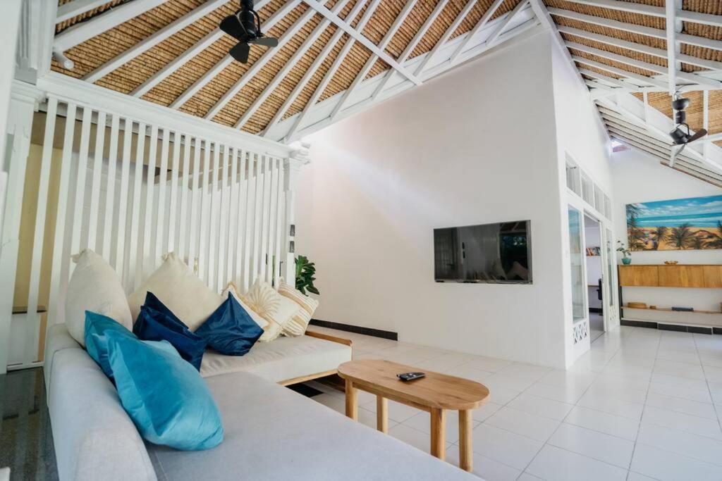 Stunning 4br Oasis In *