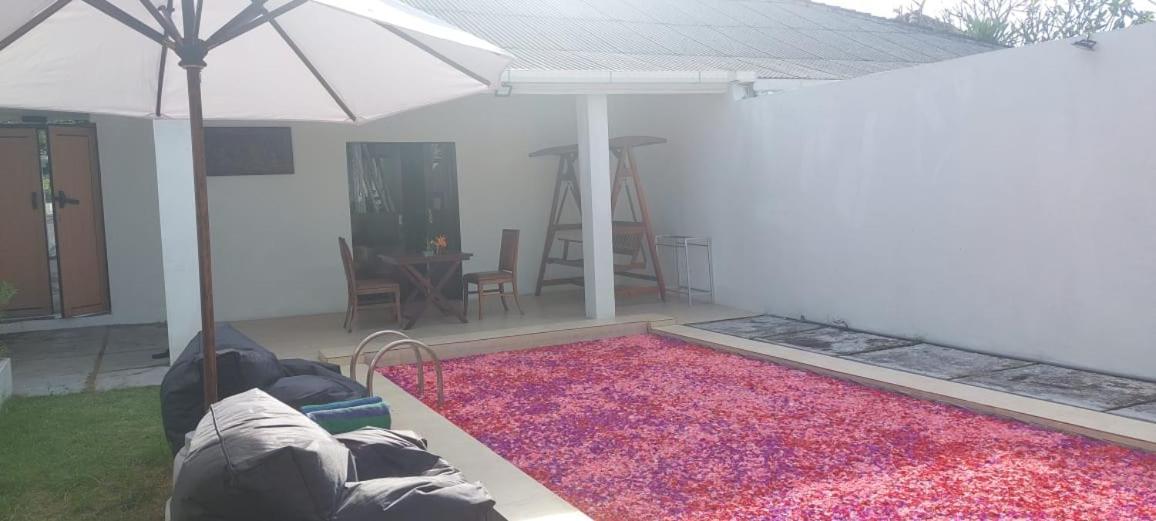 Apartment Village Pool Private In Kuta Bali