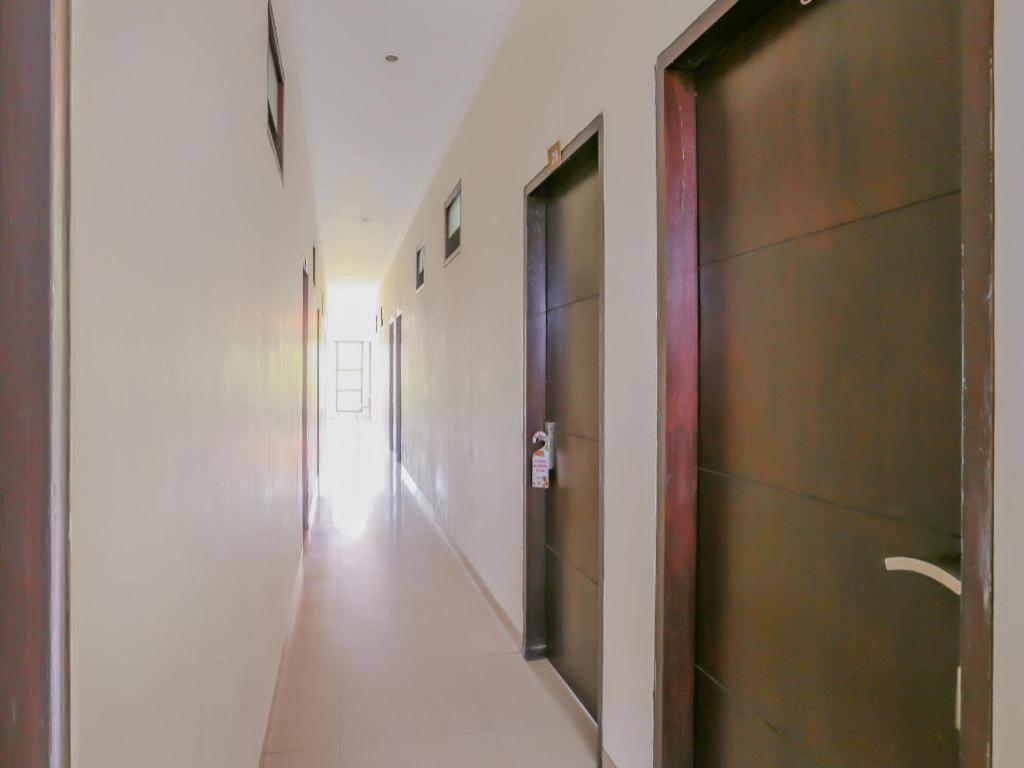 Oyo 4012 Ari Hotel Legian (Bali)