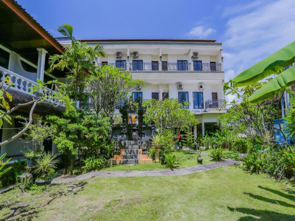 Hotel Oyo 4012 Ari Legian (Bali)